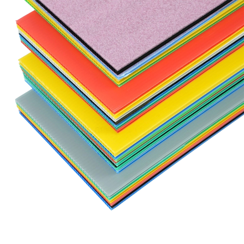 Gravis Officium Twinwall Corrugated Plastic Board pro Logistics Packaging