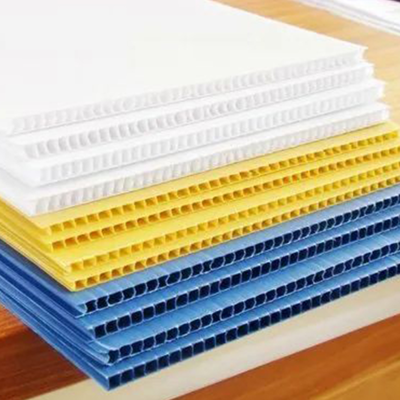 IMPERVIUS Fluted Polypropylene Sheet pro PRAECLUSIO Box Faciens